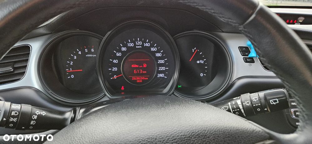 Kia Ceed - 13