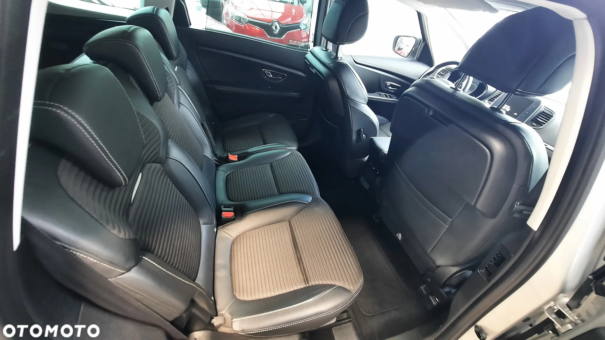 Renault Grand Scenic Gr 1.6 dCi Energy Intens - 32