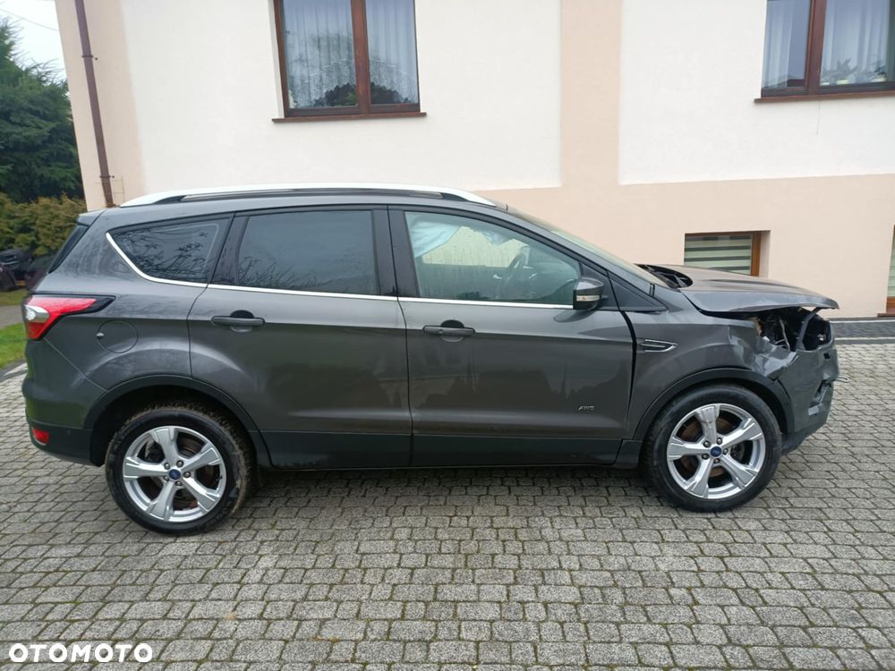 Ford Kuga 2.0 TDCi 4x4 Trend - 4