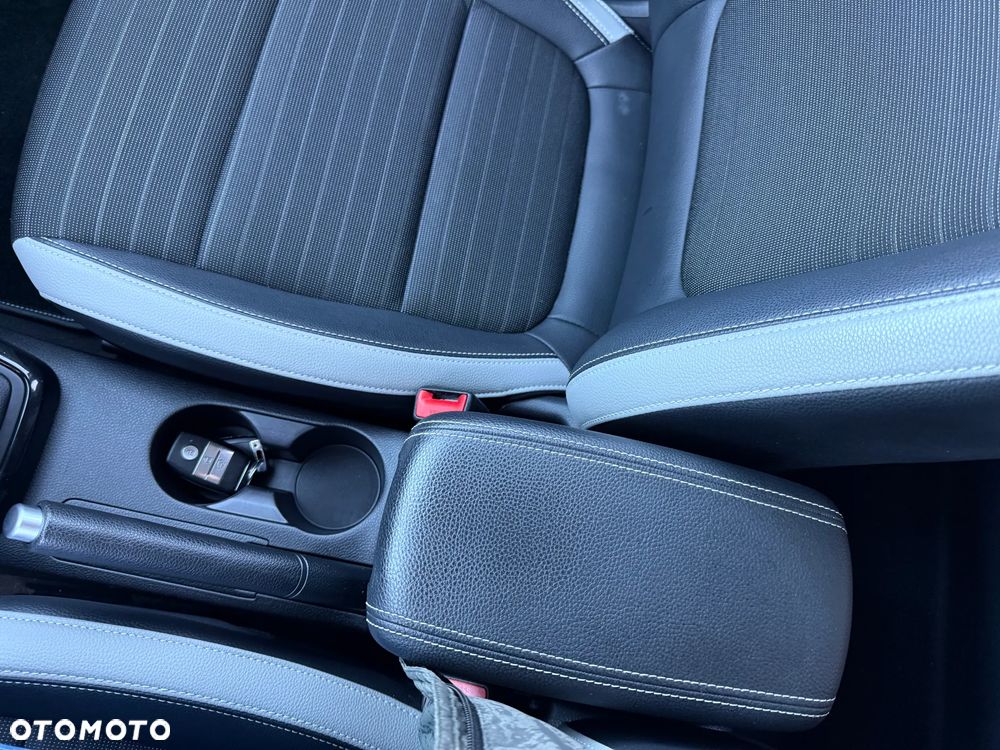 Kia Stonic 1.6 CRDi Platinum Edition - 26