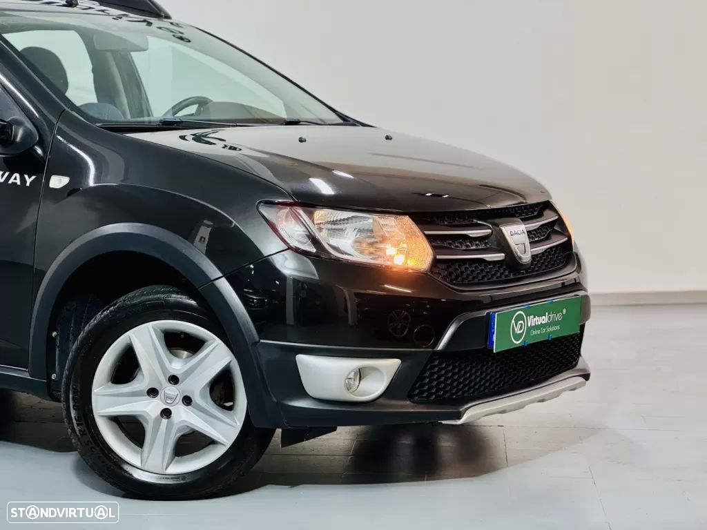 Dacia Sandero 1.5 dCi Stepway - 4