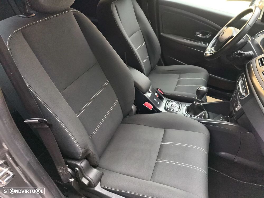 Renault Mégane Sport Tourer 1.5 dCi Limited SS - 16