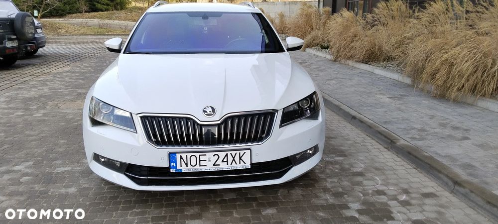 Skoda Superb 2.0 TDI DSG Sportline - 17