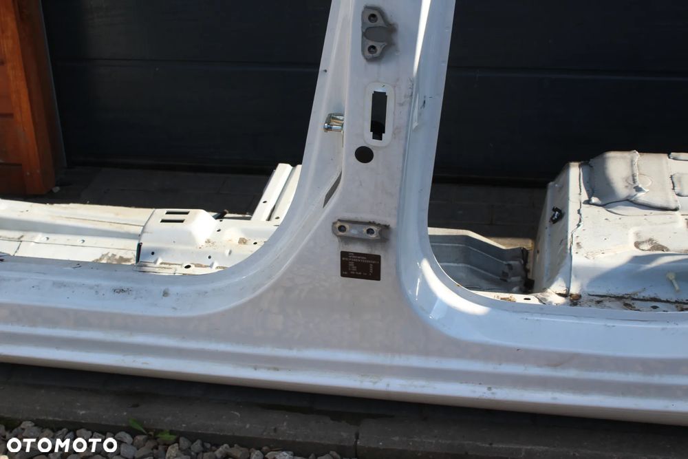 BŁOTNIK ĆWIARTKA LEWY BOK TYŁ LEWA TYLNA PRÓG OPEL ZAFIRA C 40R - 8