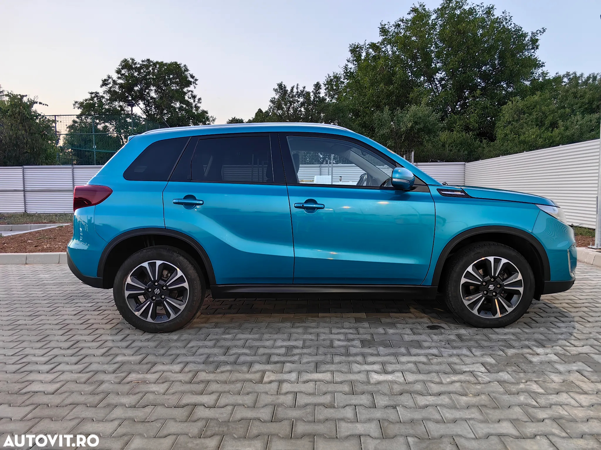 Suzuki Vitara 1.4 Boosterjet AllGrip MHEV Passion - 2