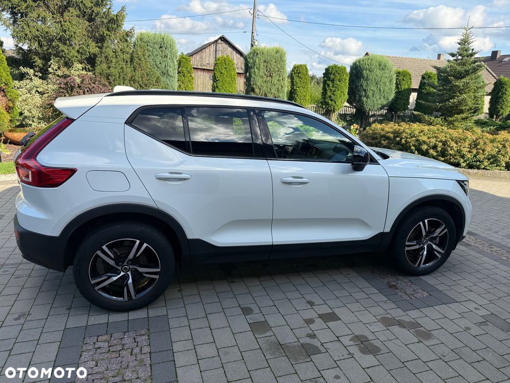 Volvo XC 40 B3 Plus Dark - 9