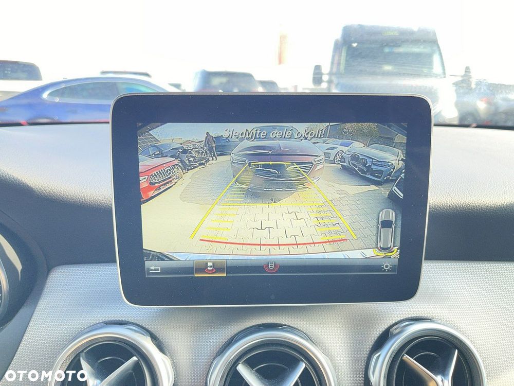 Mercedes-Benz GLA 200 (CDI) d 4Matic 7G-DCT Style - 12