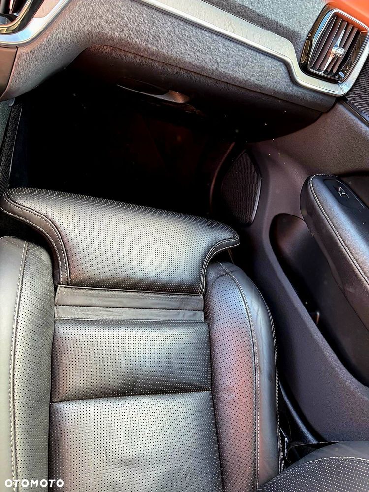 Volvo V60 Cross Country D4 AWD - 22