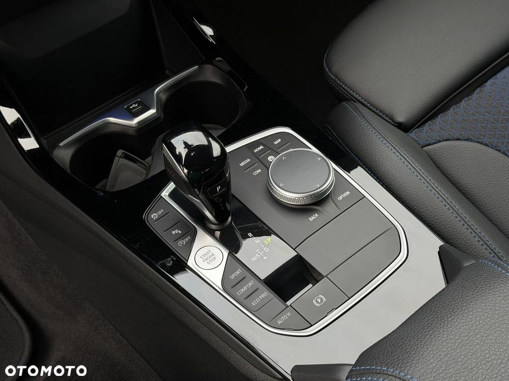 BMW Seria 2 220d xDrive M Sport - 30