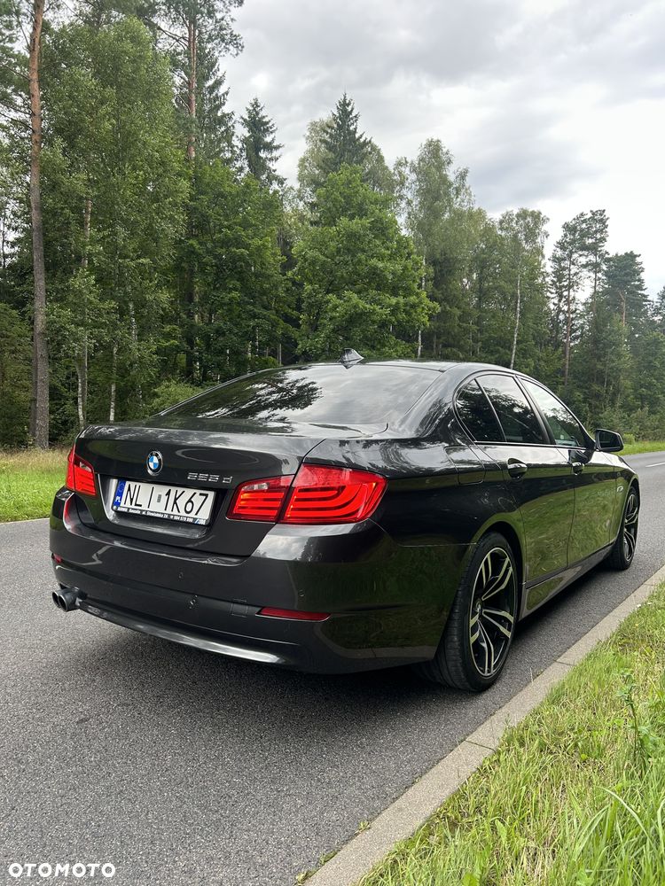 BMW Seria 5 525d xDrive - 8