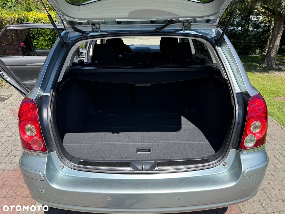 Toyota Avensis 1.8 VVT-i Edition - 26