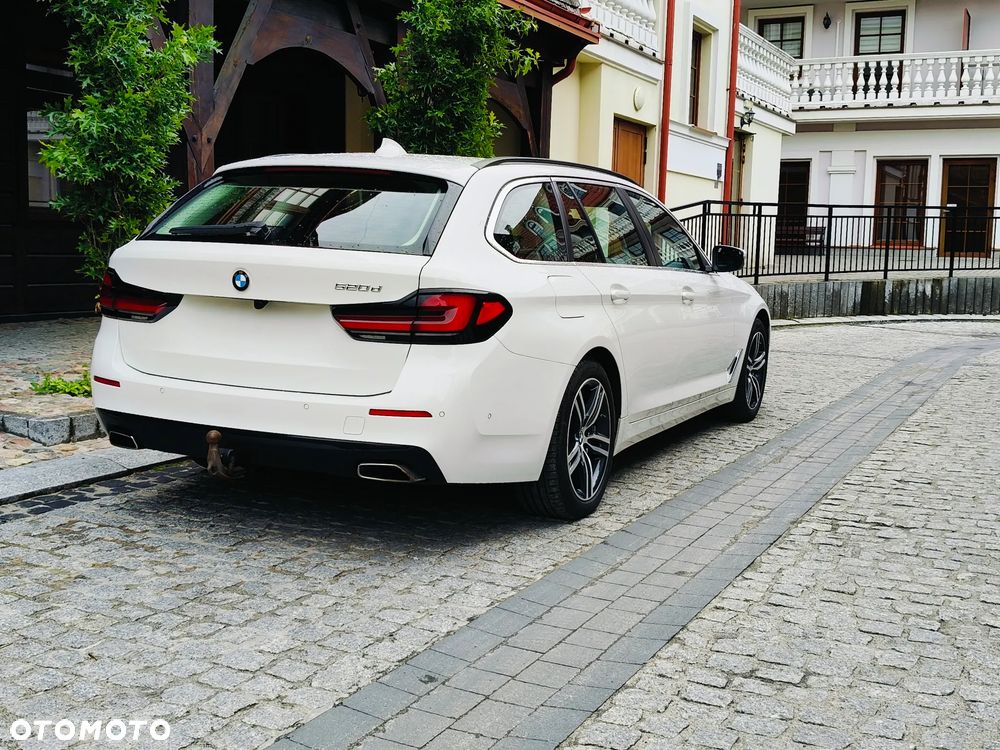 BMW Seria 5 520d mHEV - 5