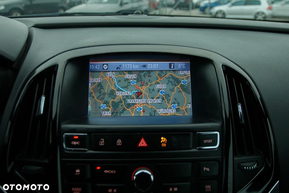 Opel Astra OPC Start/Stop - 32