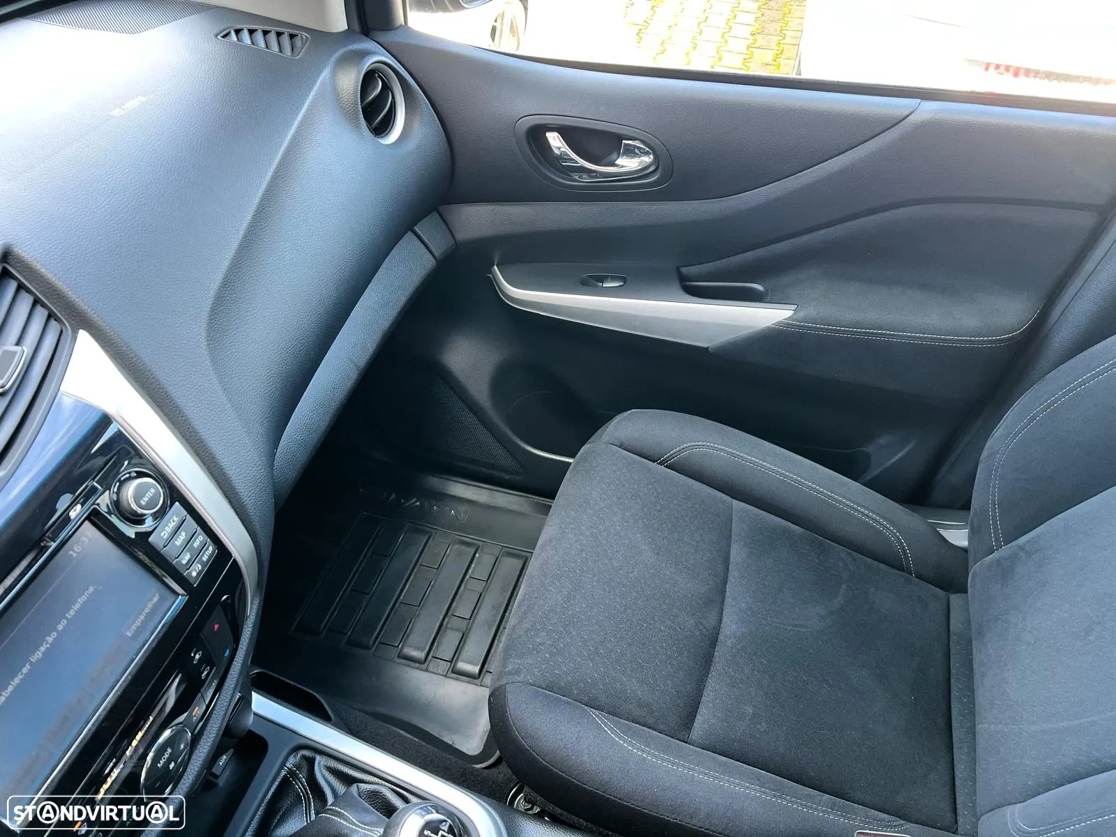 Nissan Navara 2.3 dCi CD 4WD Tekna - 9