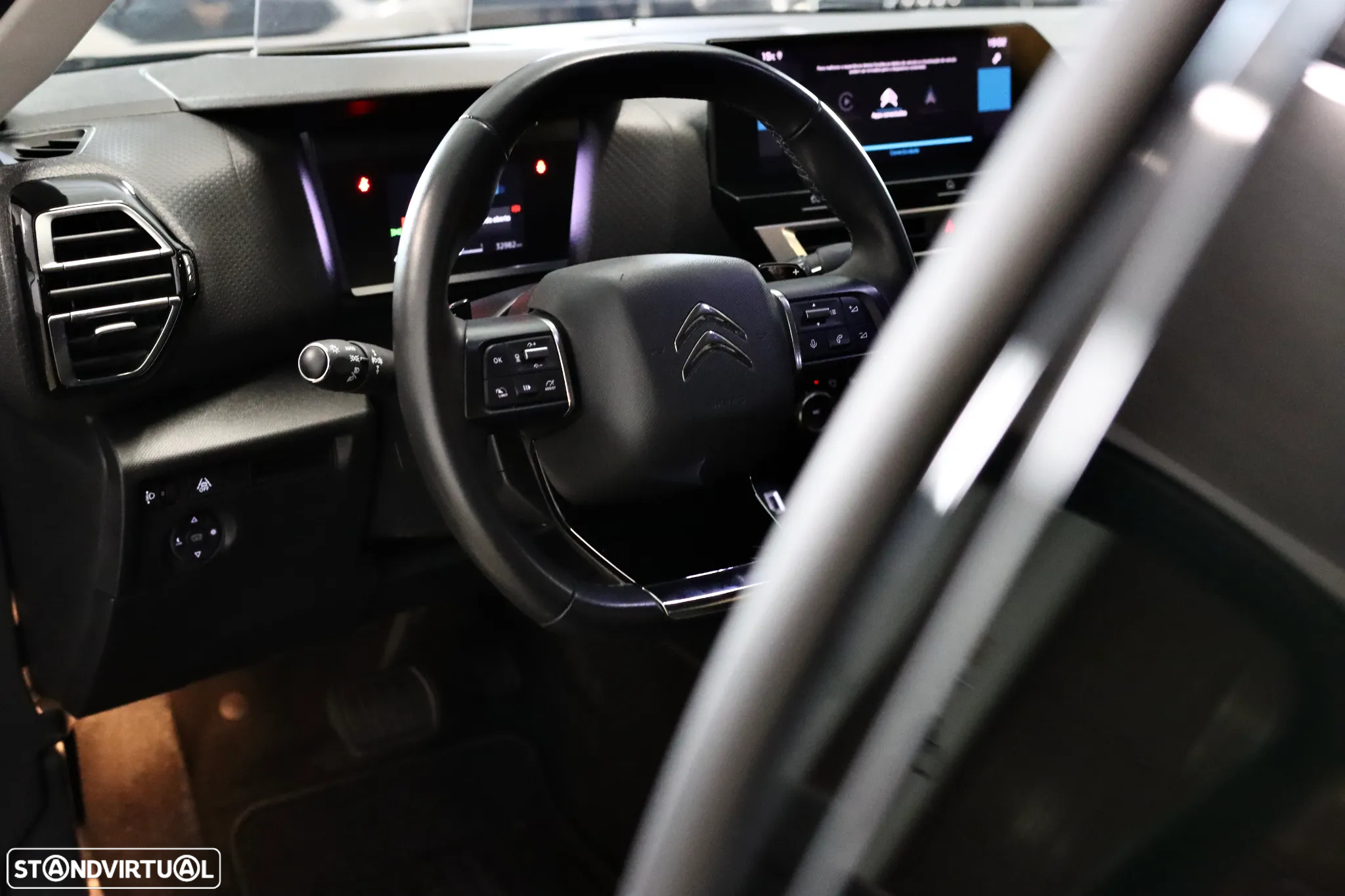 Citroën C4 BlueHDi 130 Stop&Start EAT8 SHINE - 6