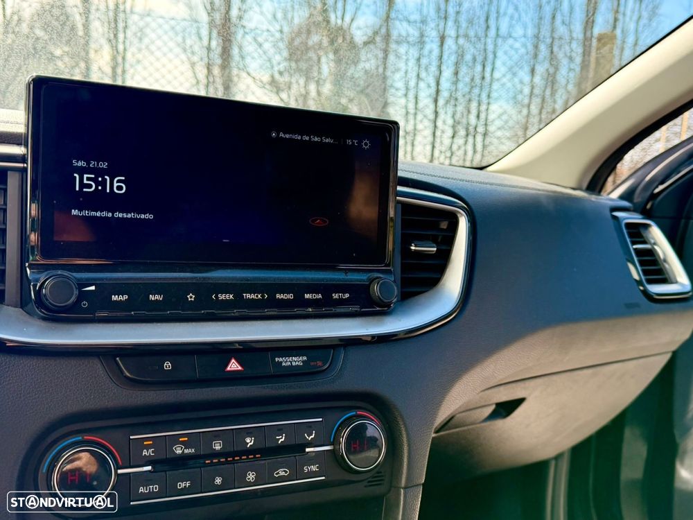 Kia XCeed - 23