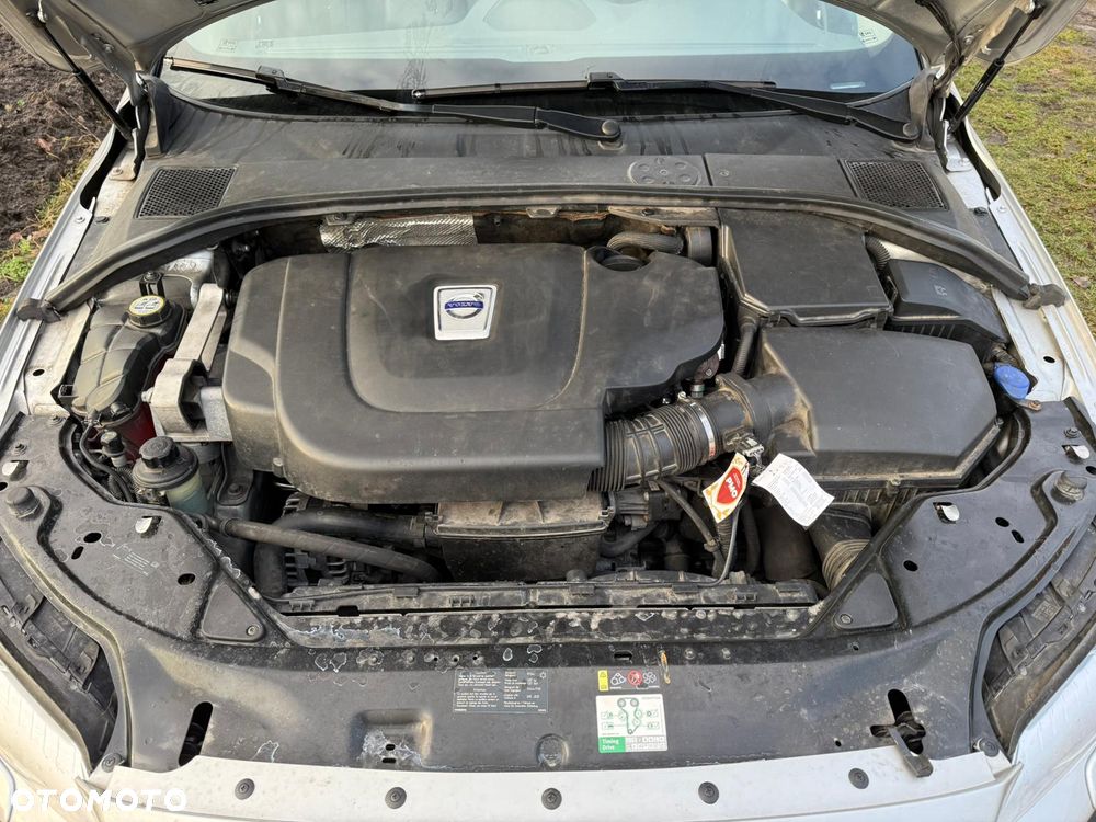 Volvo XC 70 D5 AWD Summum - 11