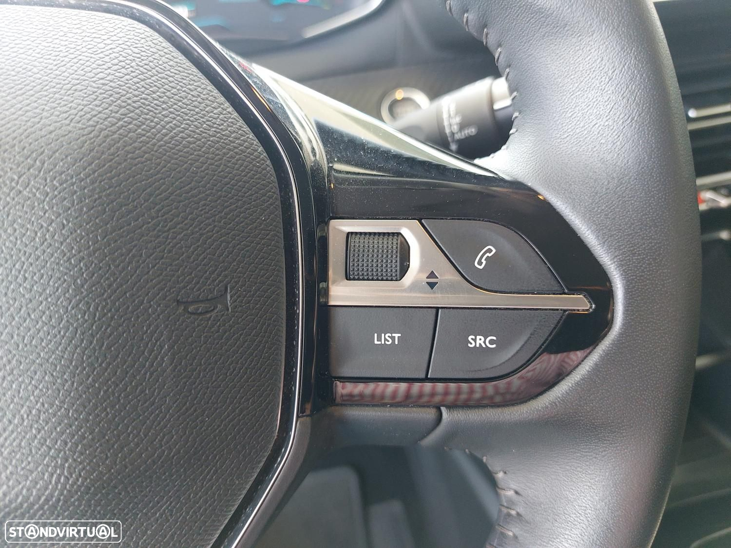 Peugeot e-2008 50 kWh Active Pack - 24