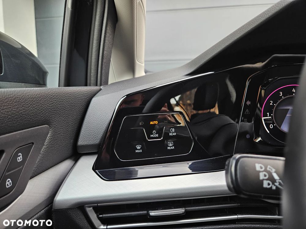 Volkswagen Golf 1.5 TSI EVO Life - 10