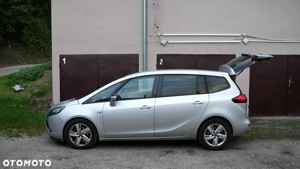 Opel Zafira 2016 photo 2