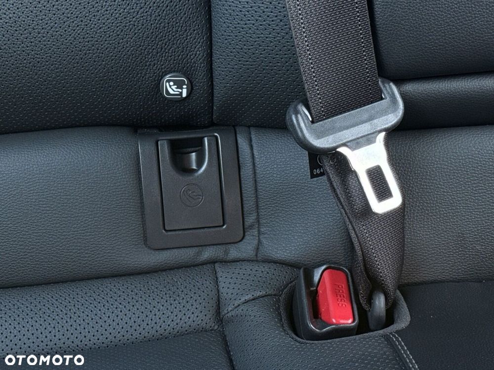 Toyota Camry - 25