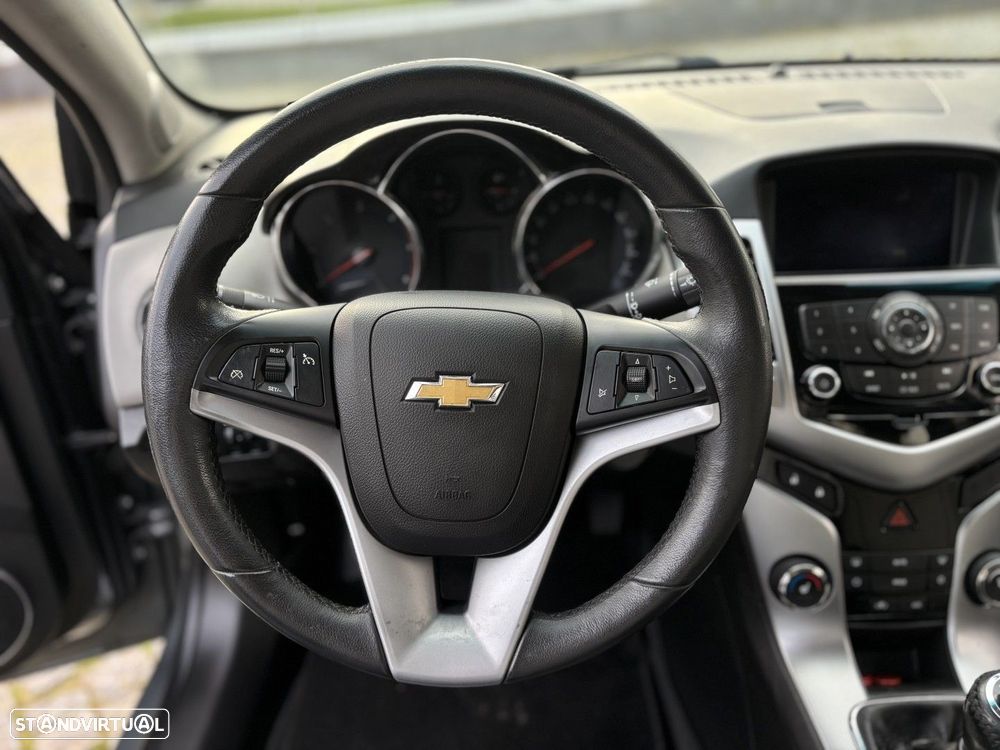 Chevrolet Cruze - 9