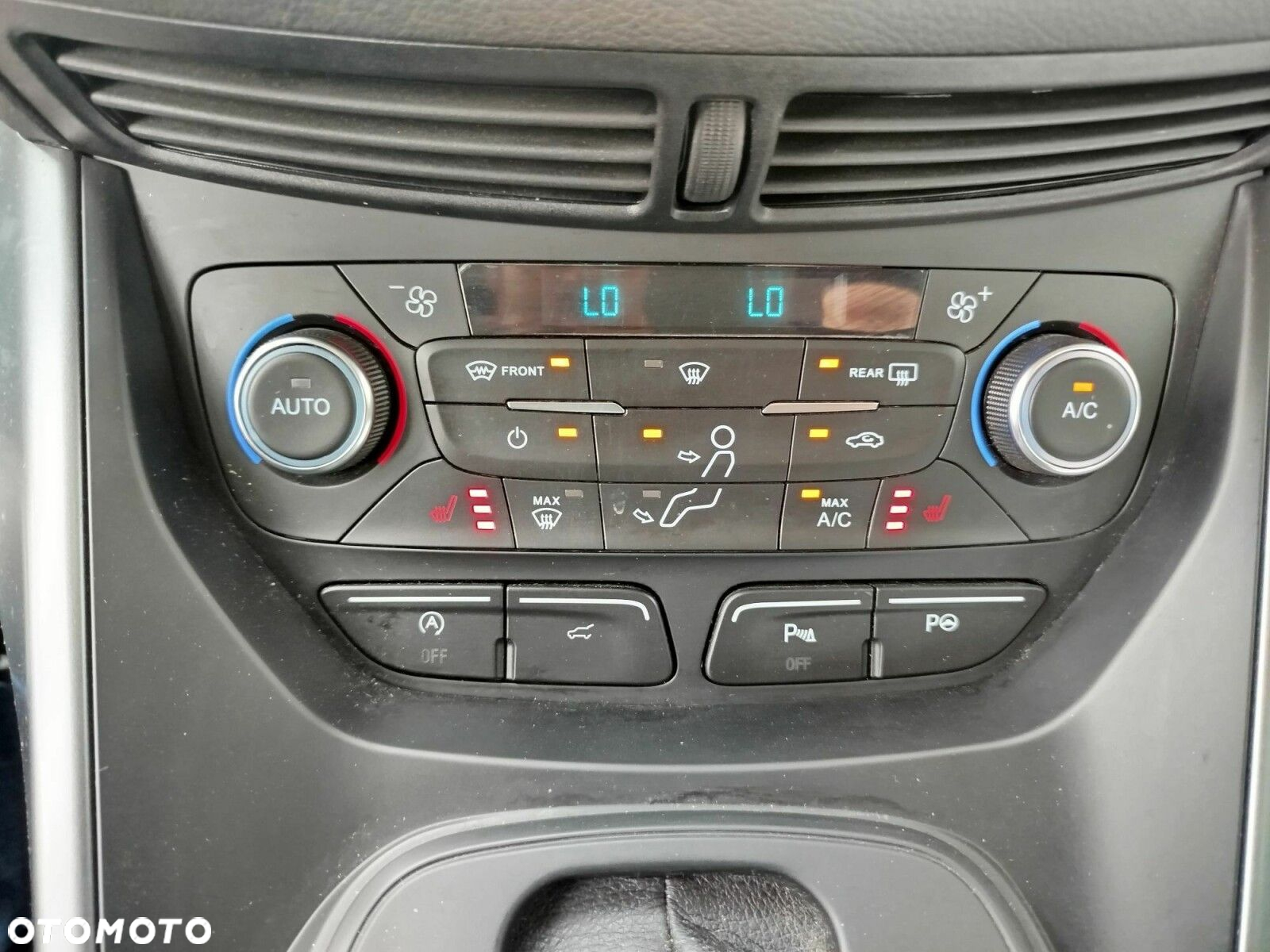 Ford Kuga 1.5 EcoBoost AWD Edition ASS - 28