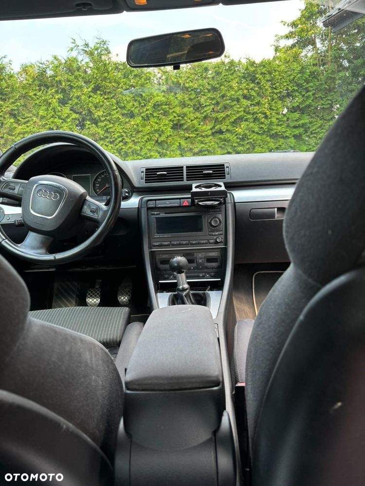 Audi A4 Avant 2.0 TDI - 8