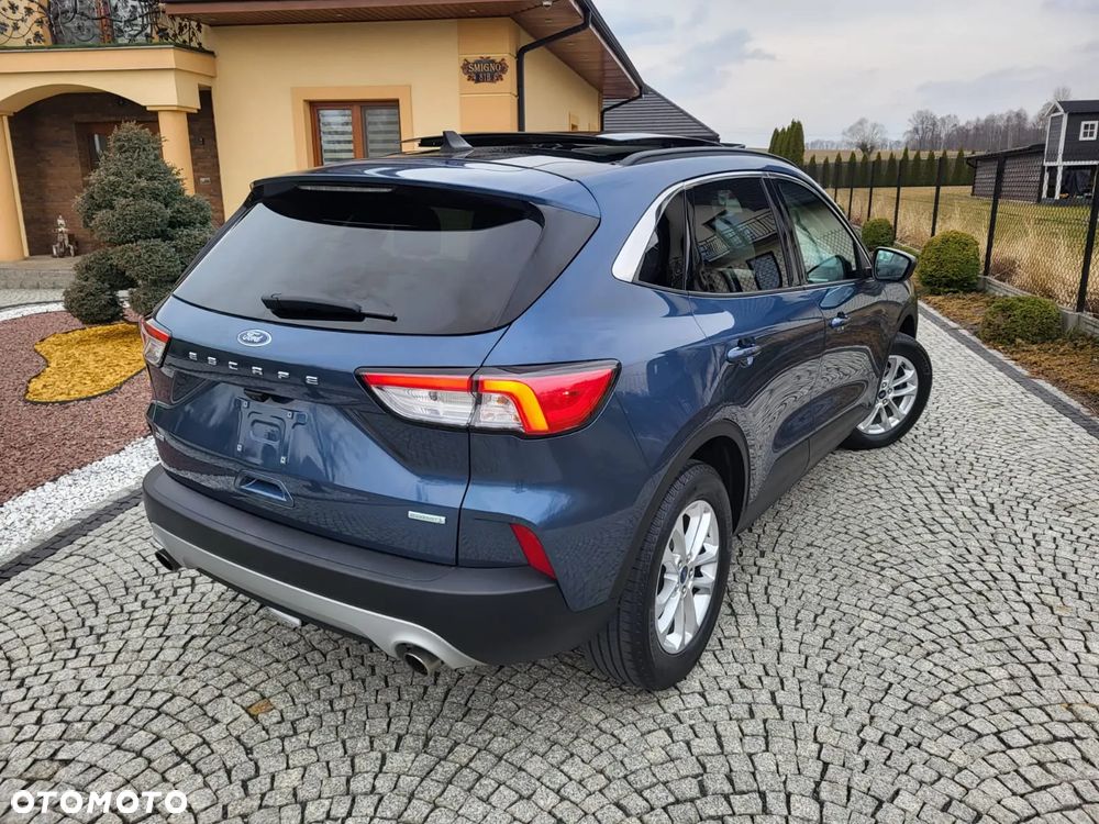 Ford Kuga - 24