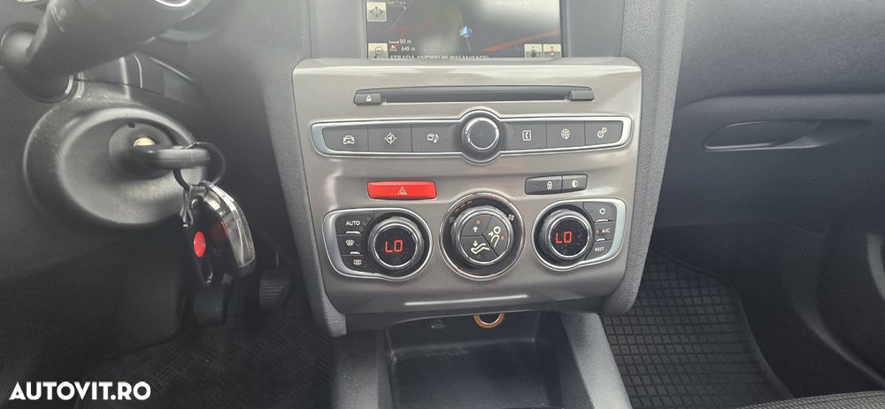 Citroën C4 HDi 115 Selection - 10