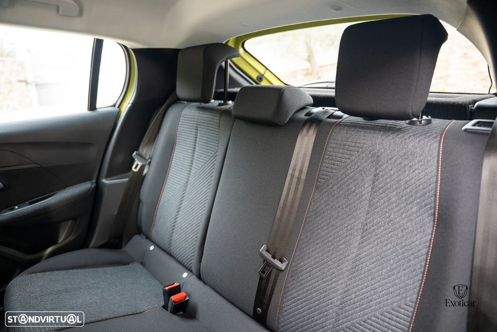 Peugeot 208 1.2 PureTech Style - 24