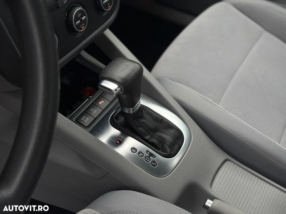 Volkswagen Jetta 1.4 TSI DSG Comfortline - 7