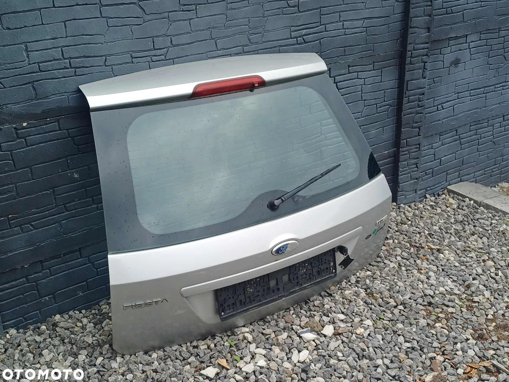 KLAPA BAGAŻNIKA FORD FIESTA MK6 TYŁ 62 - 2