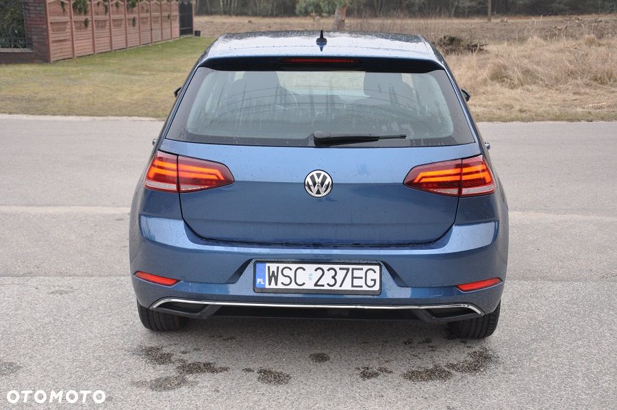 Volkswagen Golf - 5
