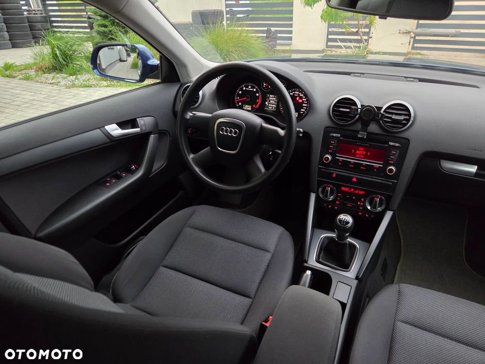 Audi A3 Sportback - 6
