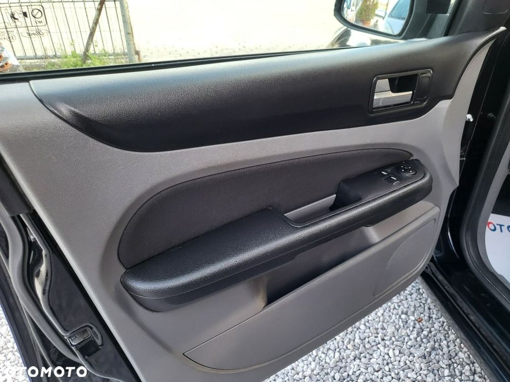 Ford Focus - 18
