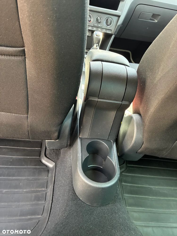 Skoda RAPID 1.2 TSI Ambition - 9