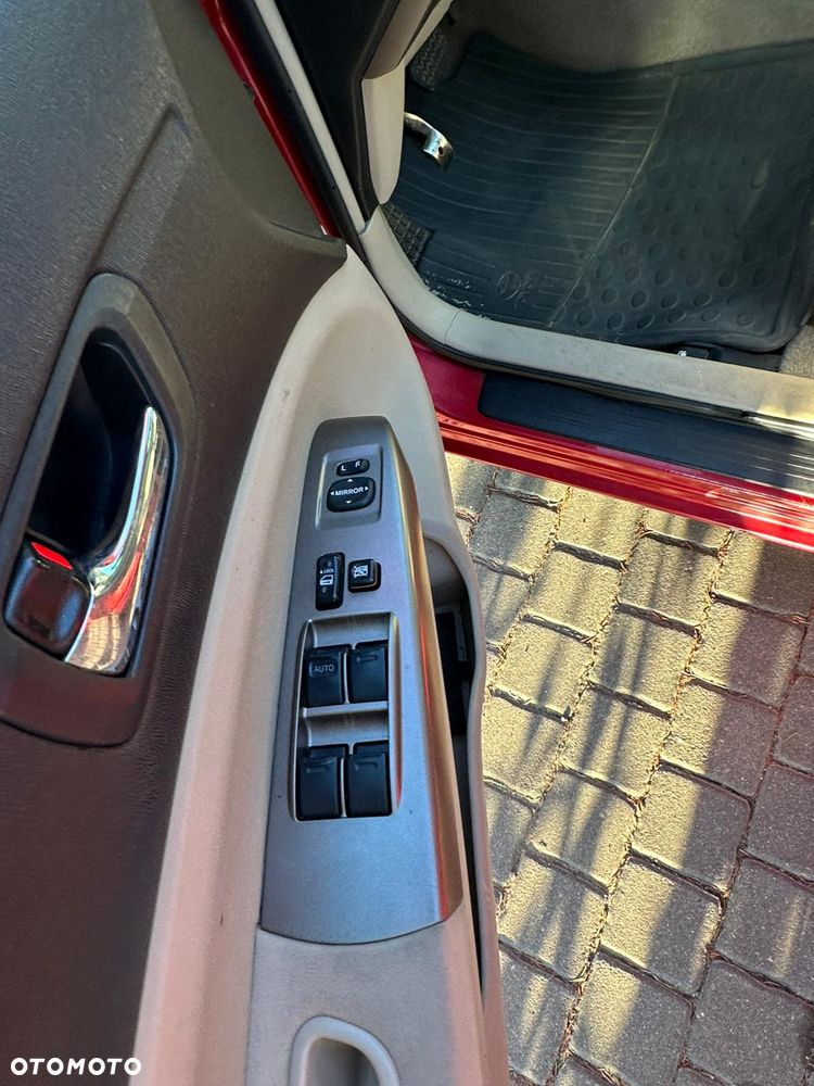 Toyota Prius 1.5 VVT-i Sol - 13