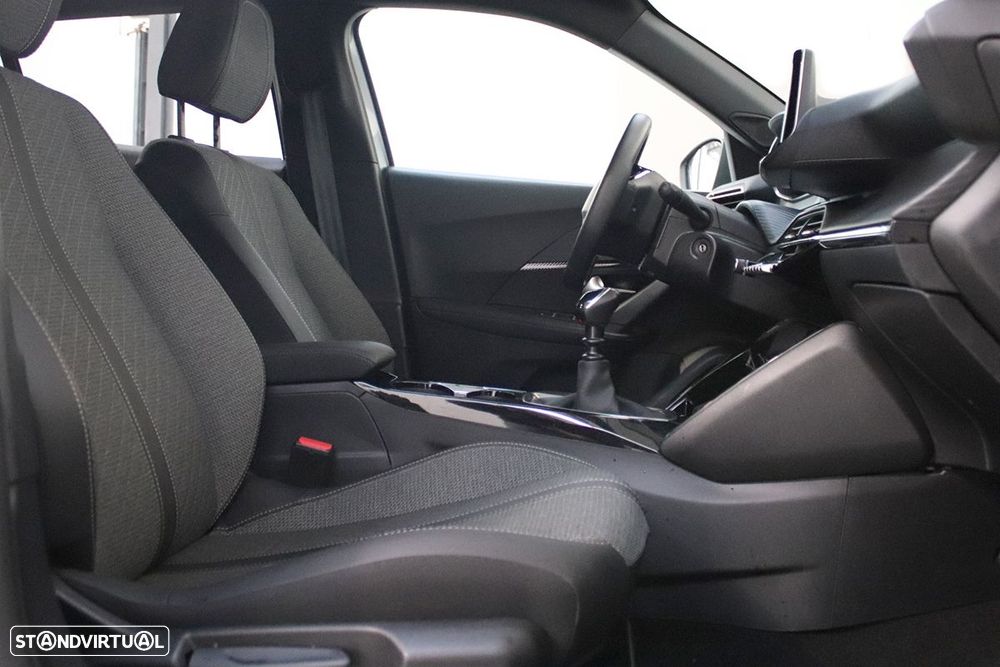 Peugeot 2008 1.2 PureTech Allure - 20