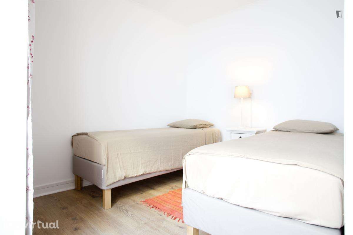Quarto - localizado em Bairro Alto Lisbon - Grande imagem: 4/14