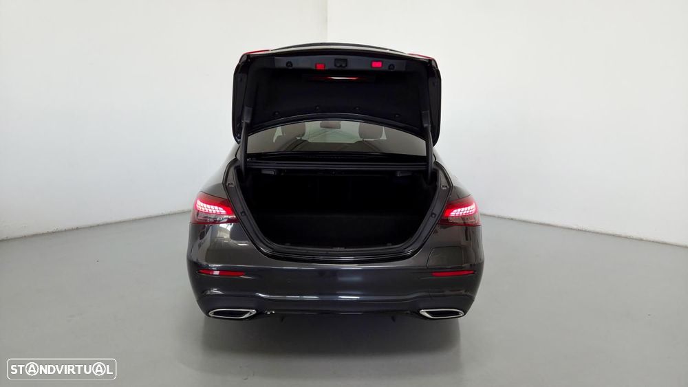 Mercedes-Benz E 300 - 19