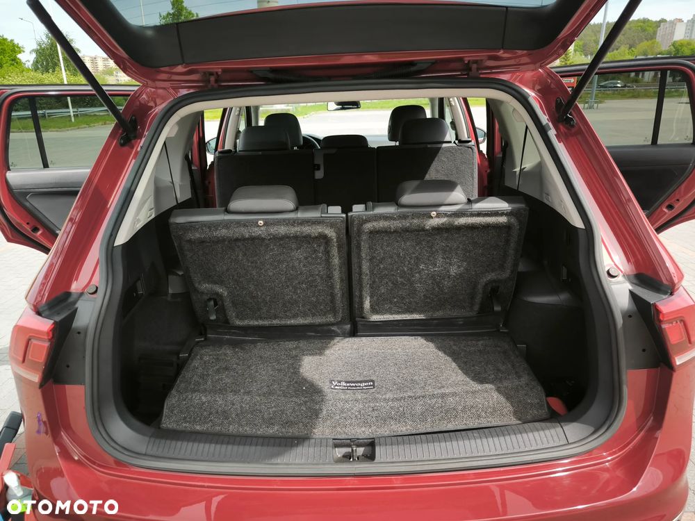 Volkswagen Tiguan - 12