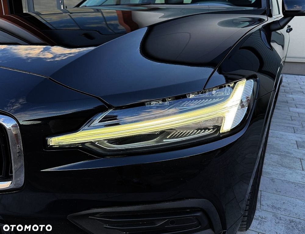 Volvo V60 B3 B Plus Dark - 28