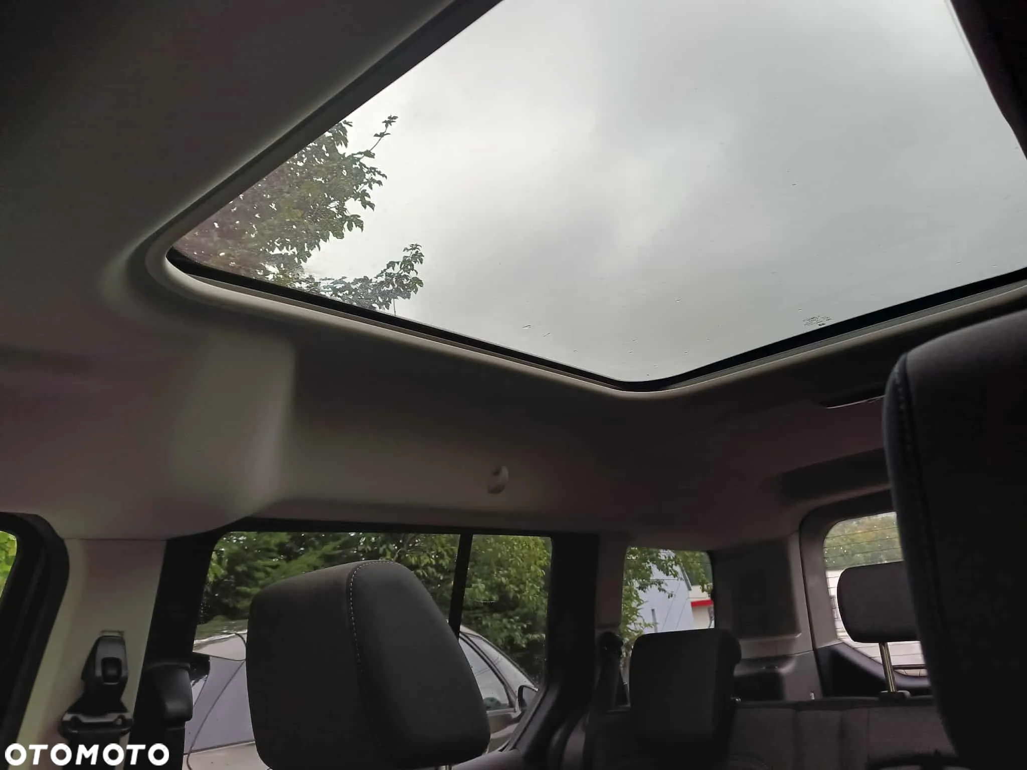 Ford Tourneo Connect Grand - 31