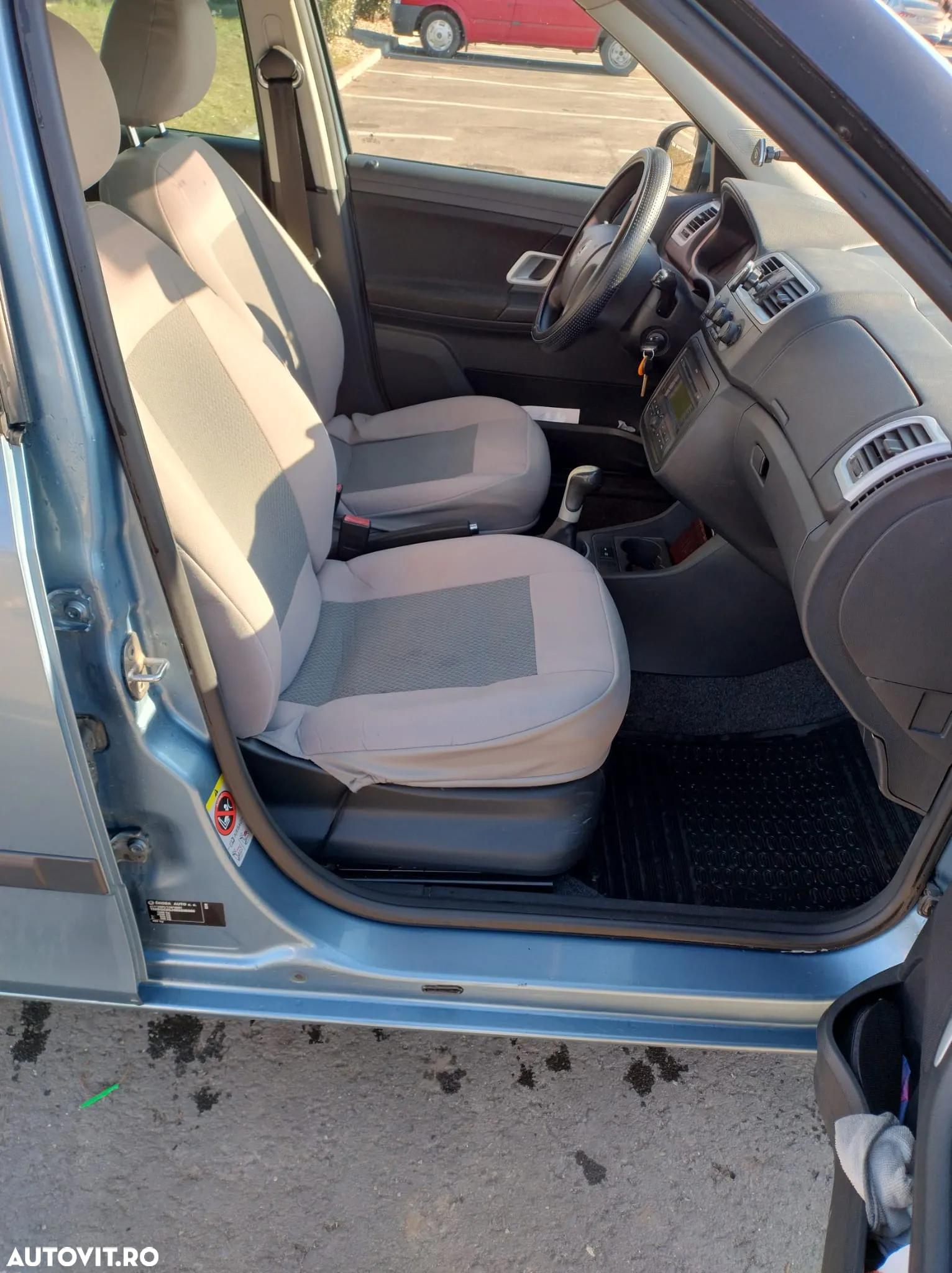 Skoda Fabia Combi 1.4 MPI Active - 8