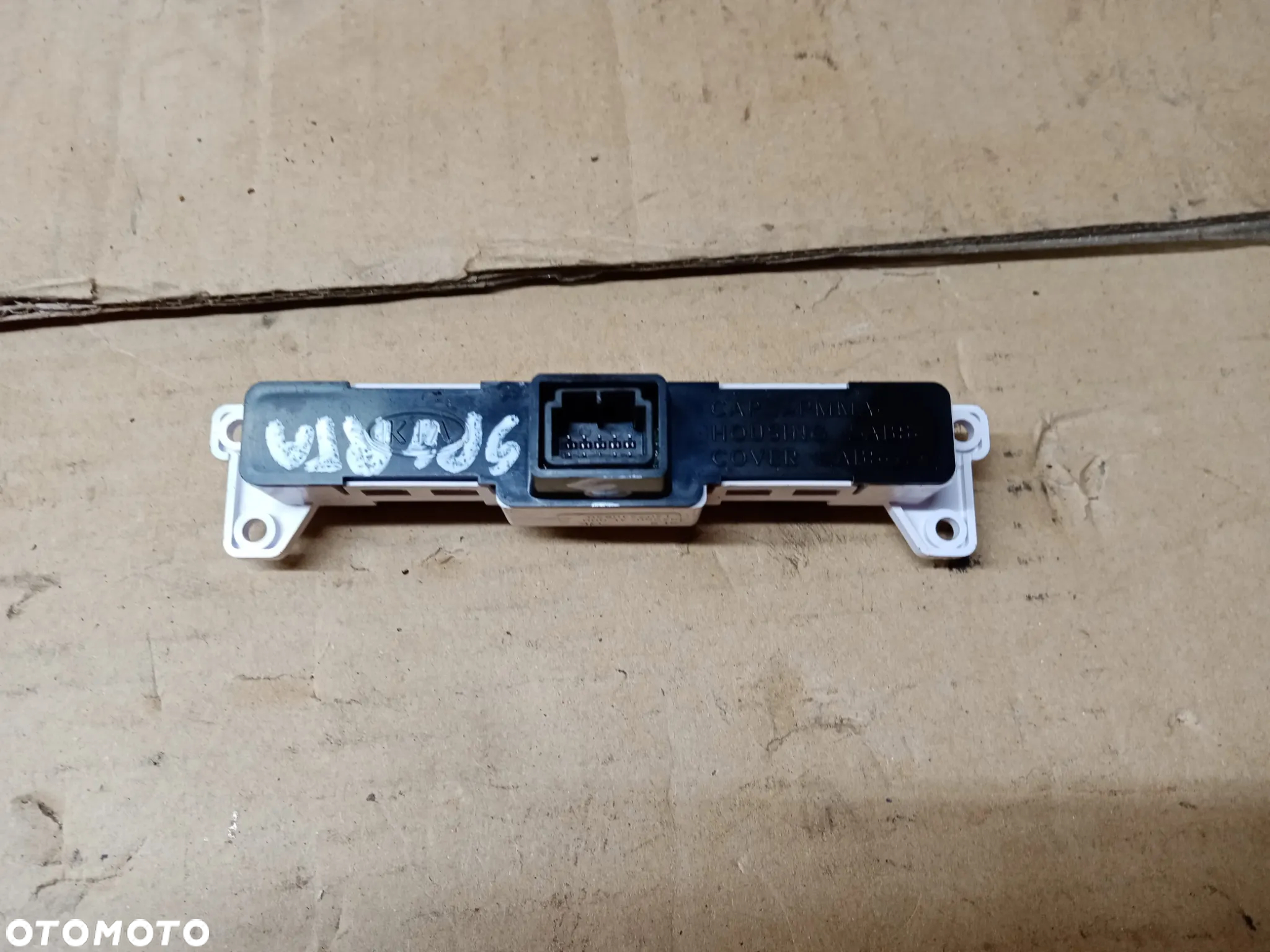 Wyświetlacz zapięcia pasów Airbag Kia Sportage III 95960-3U000 - 2