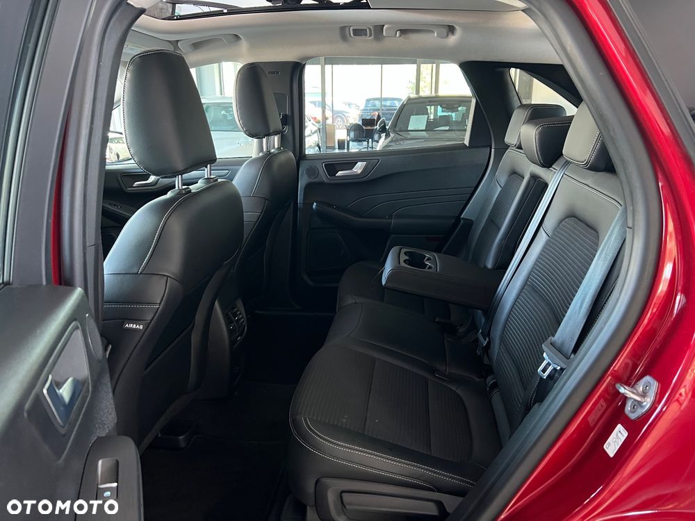 Ford Kuga 2.5P PHEV FWD Titanium X - 37