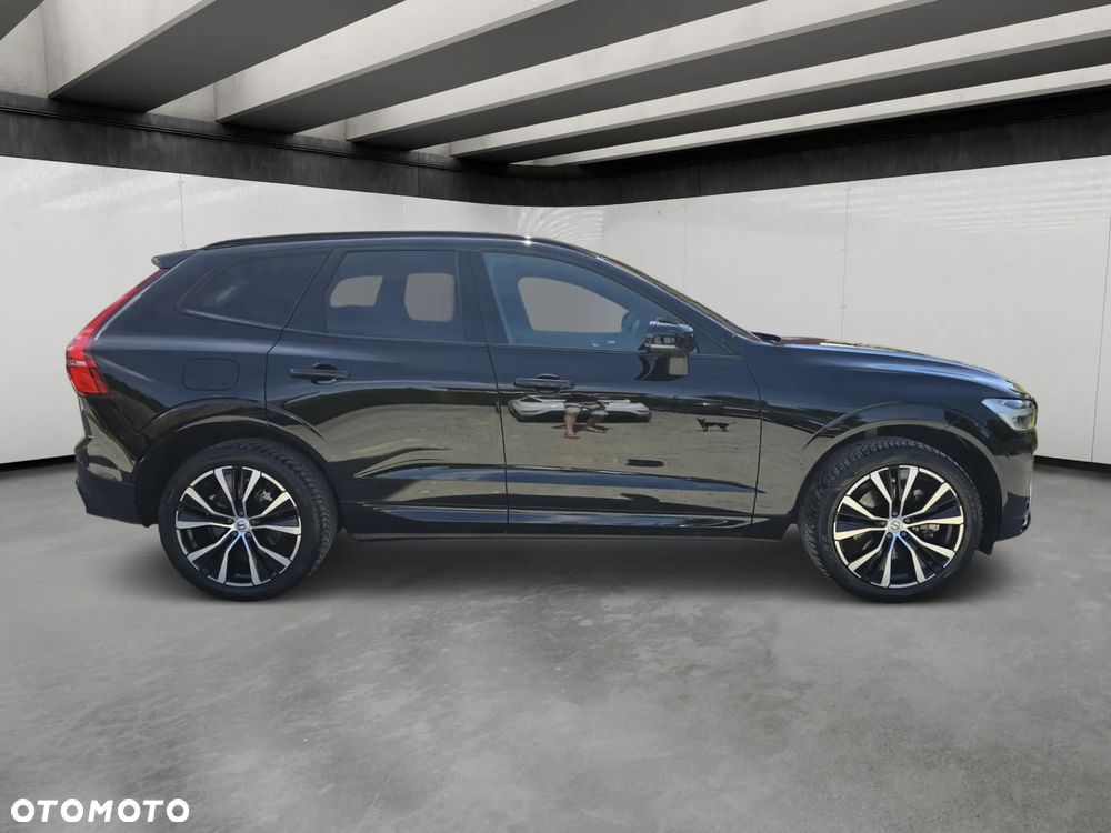 Volvo XC 60 B4 D AWD Plus Dark - 5
