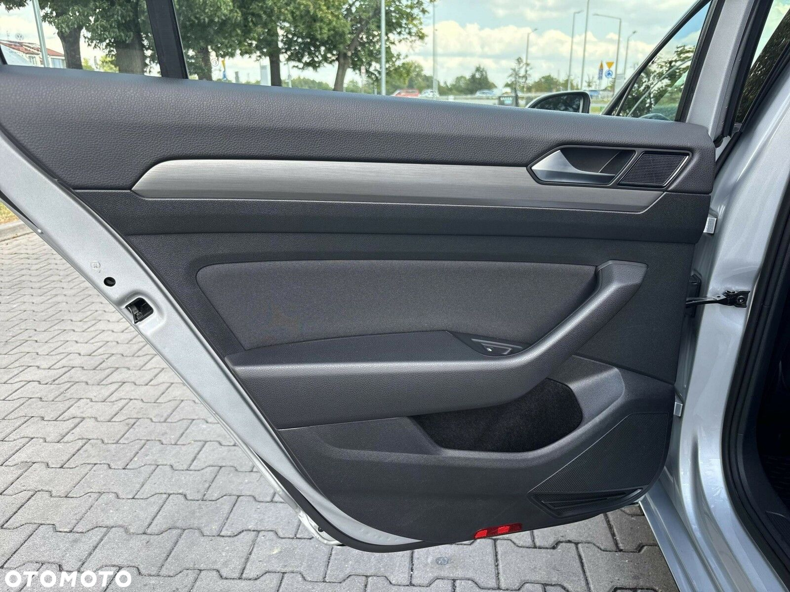 Volkswagen Passat 2.0 TDI EVO Business - 12