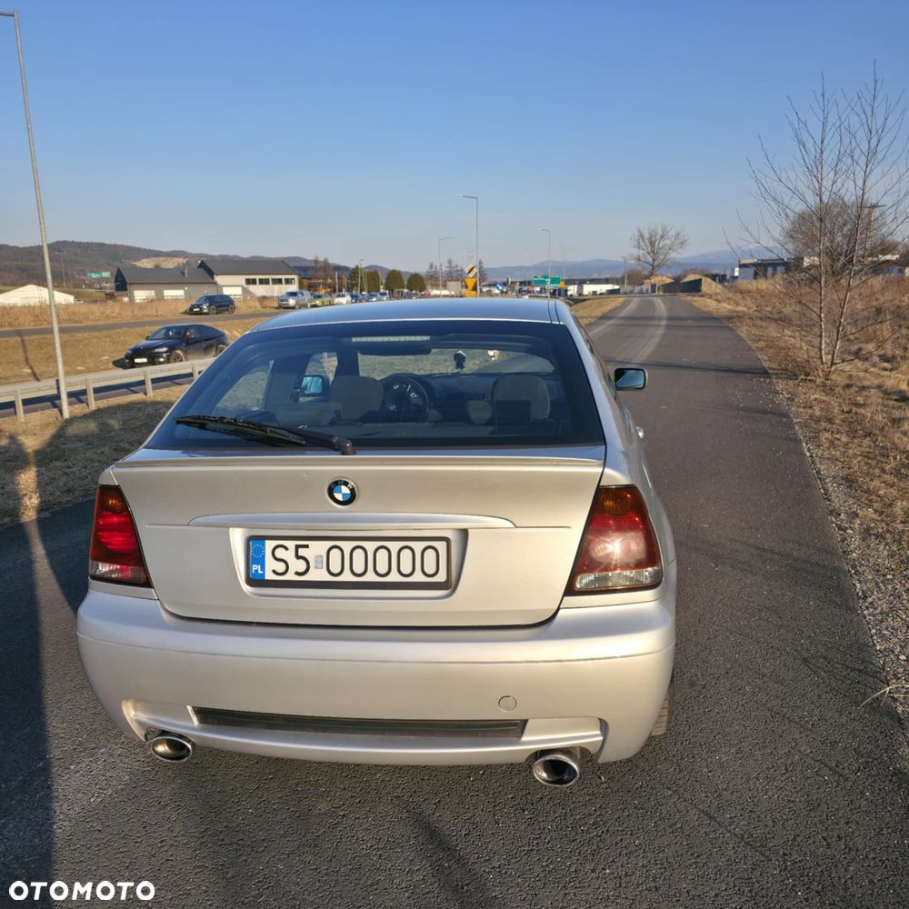 BMW Seria 3 320td - 8
